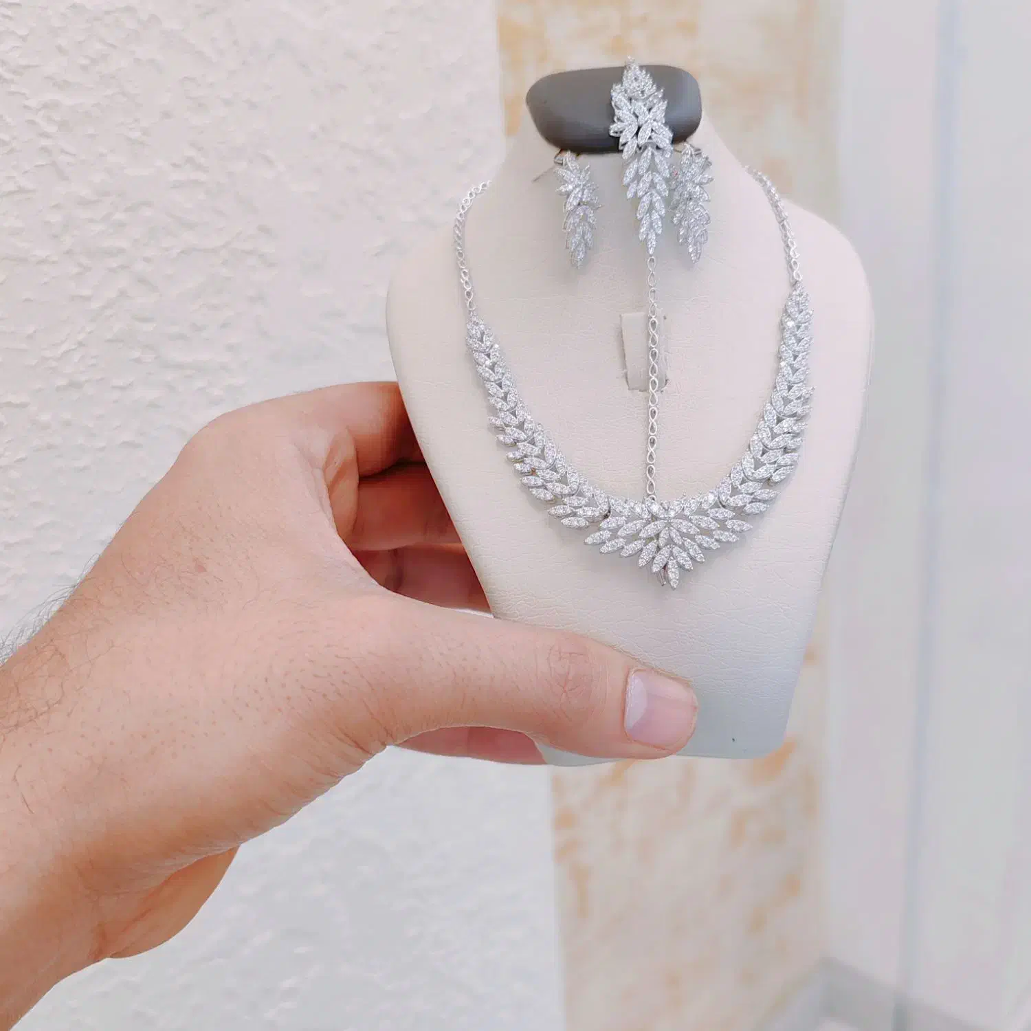 دنیای ابشده النگو دست دوم|جواهرات|اصفهان, خرم|دیوار