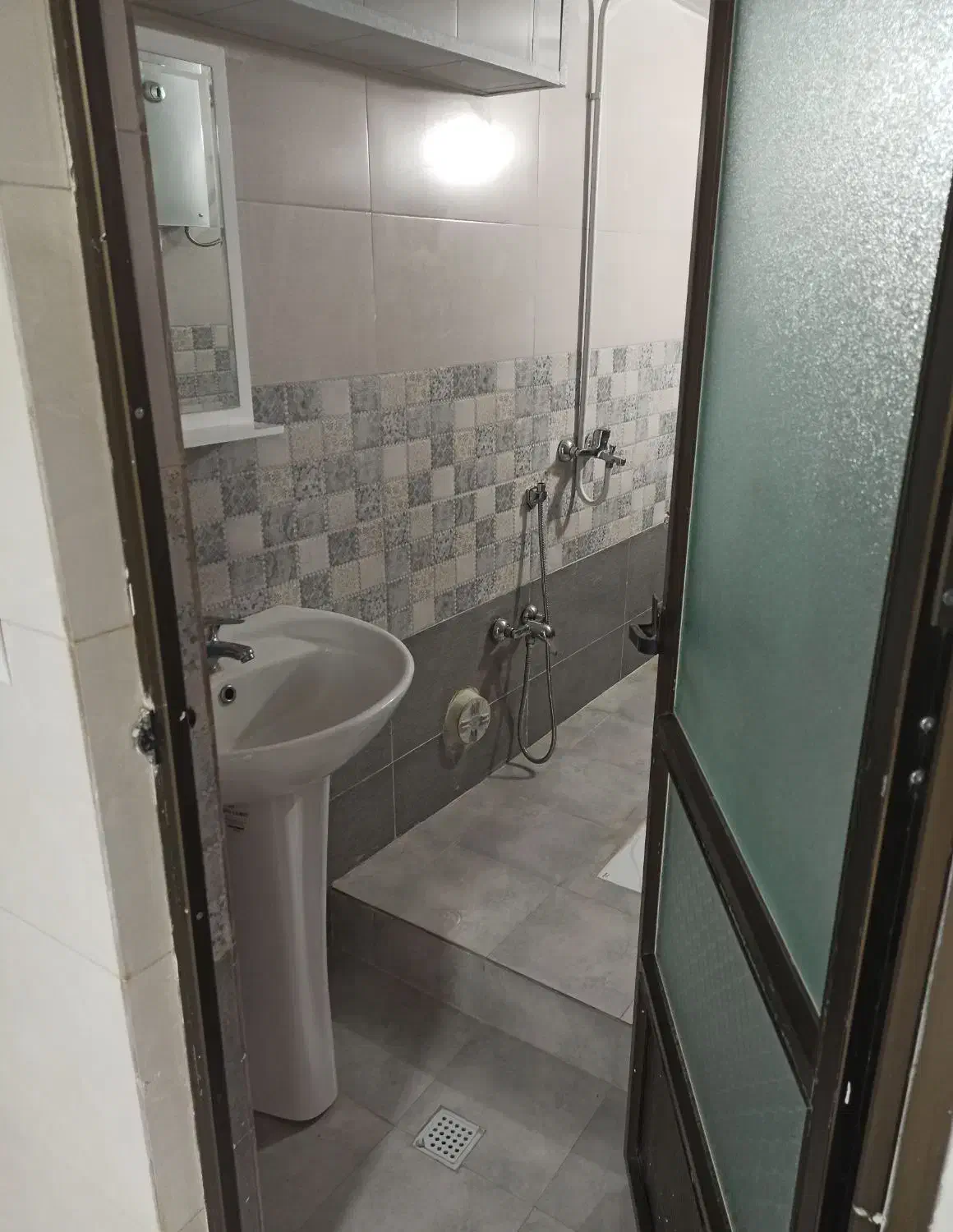 رهن و اجاره واحد اداری ۶۵ متری|اجارهٔ دفتر کار، اتاق اداری، مطب|مبارکه, |دیوار