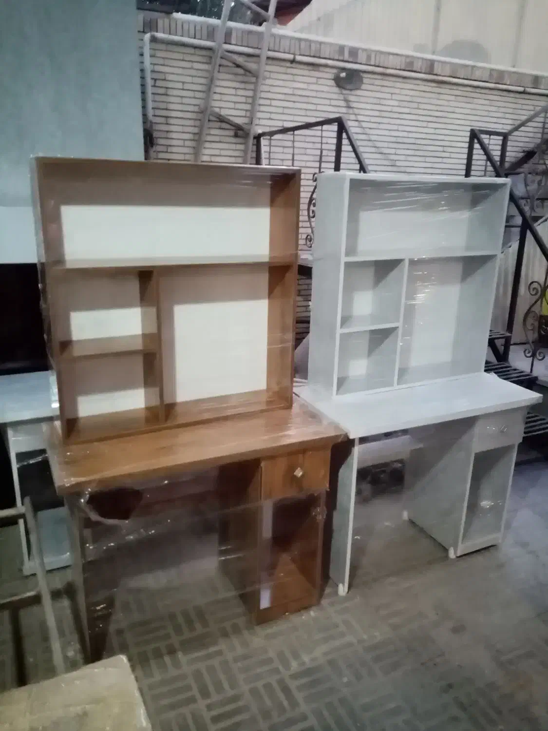 میز دو منظور تحریر و کامپیوتر کتابخانه دار|میز تحریر و کامپیوتر|کرمان, |دیوار