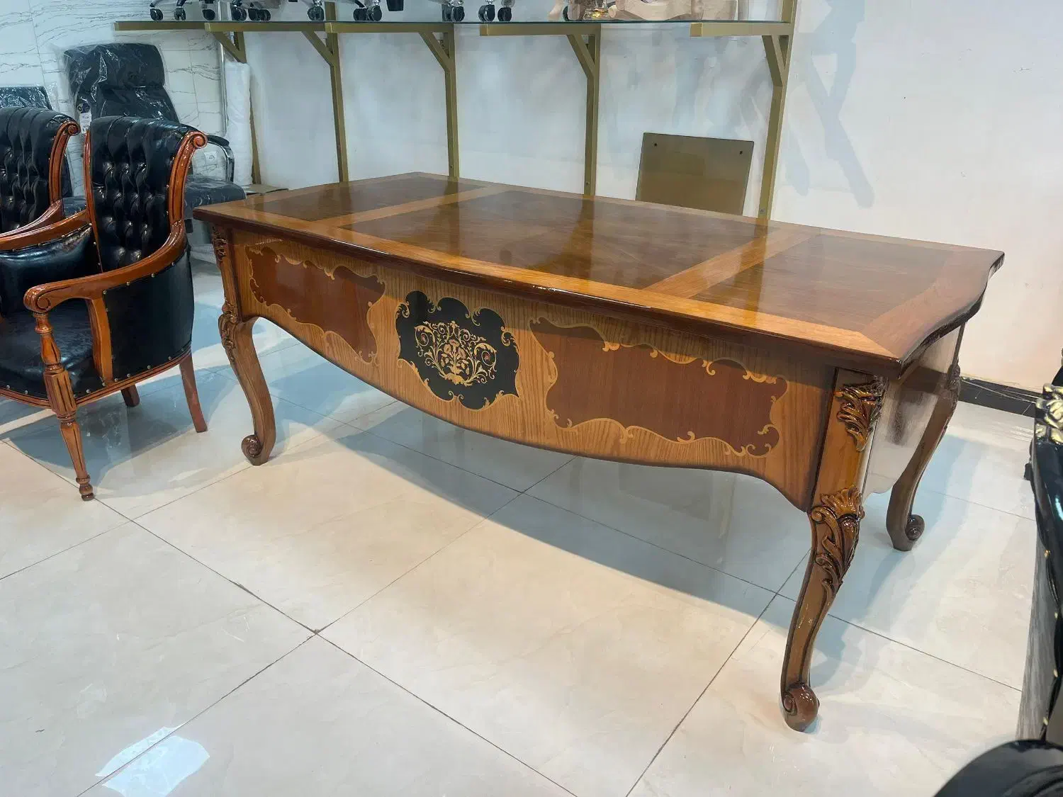 میز کلاسیک چوبی با طراحی خاص ایتالیایی|دفتر کار|تهران, شهرک ولیعصر جنوبی|دیوار