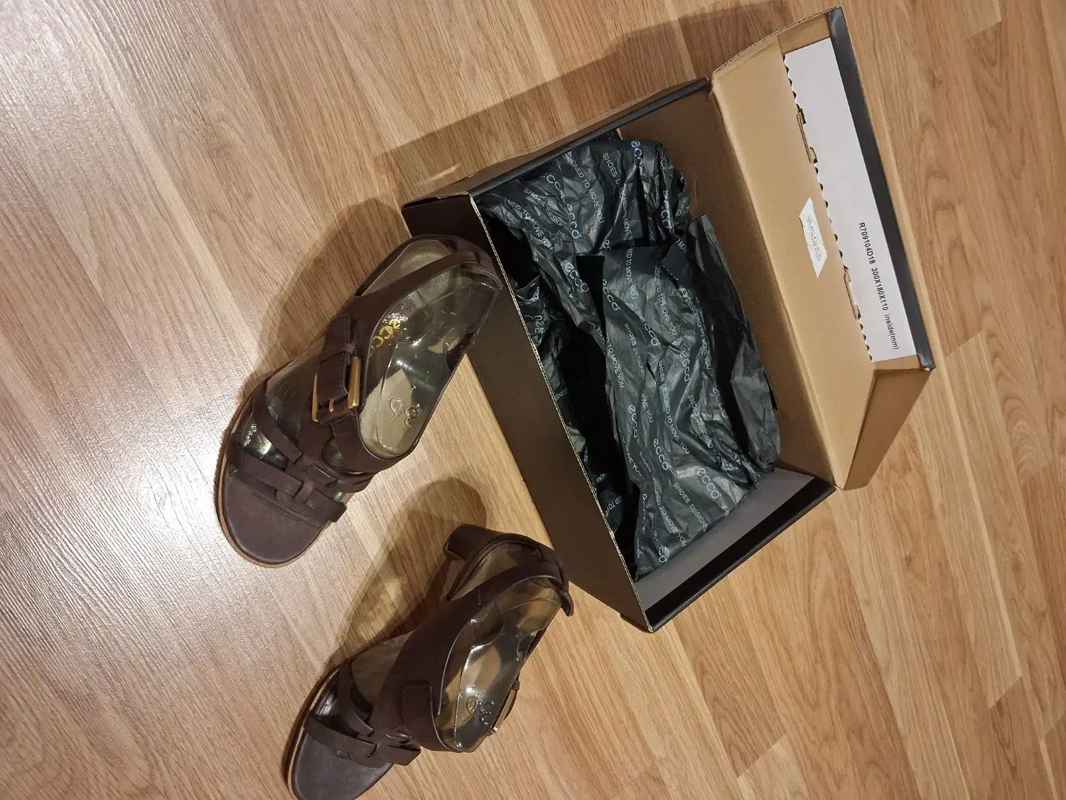 کفش اکو  رنگ قهوه‌ای  36  نو|کیف، کفش، کمربند|رشت, گلسار|دیوار