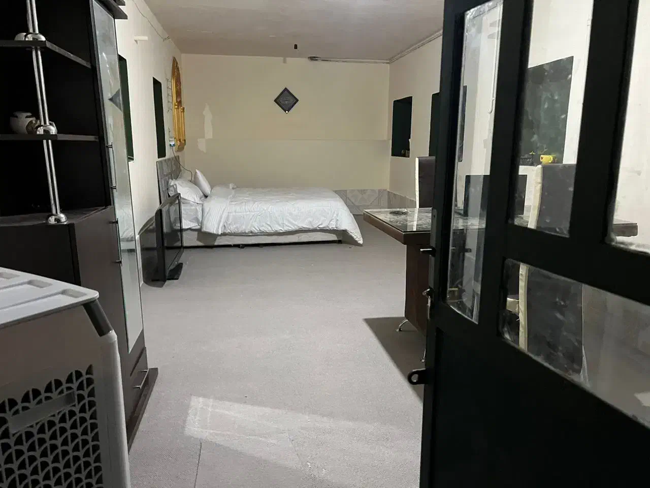 سوییت مبله قلات|اجارهٔ کوتاهمدت آپارتمان و سوئیت|شیراز, قلات|دیوار