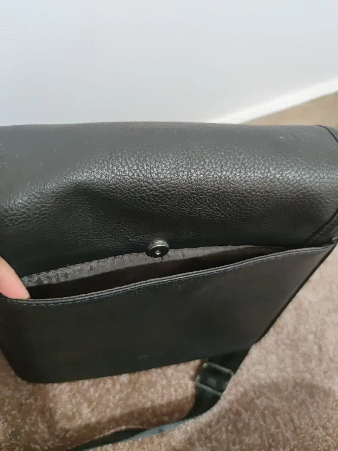 کیف دانشجویی|کیف، کفش، کمربند|رشت, حاجی آباد|دیوار