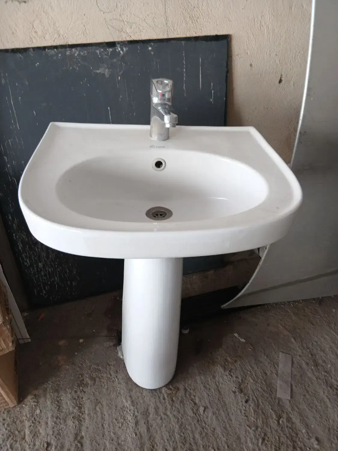 روشویی دسته دوم تمیز ولاستیک خودرو|لوازم سرویس بهداشتی|خاوران, |دیوار