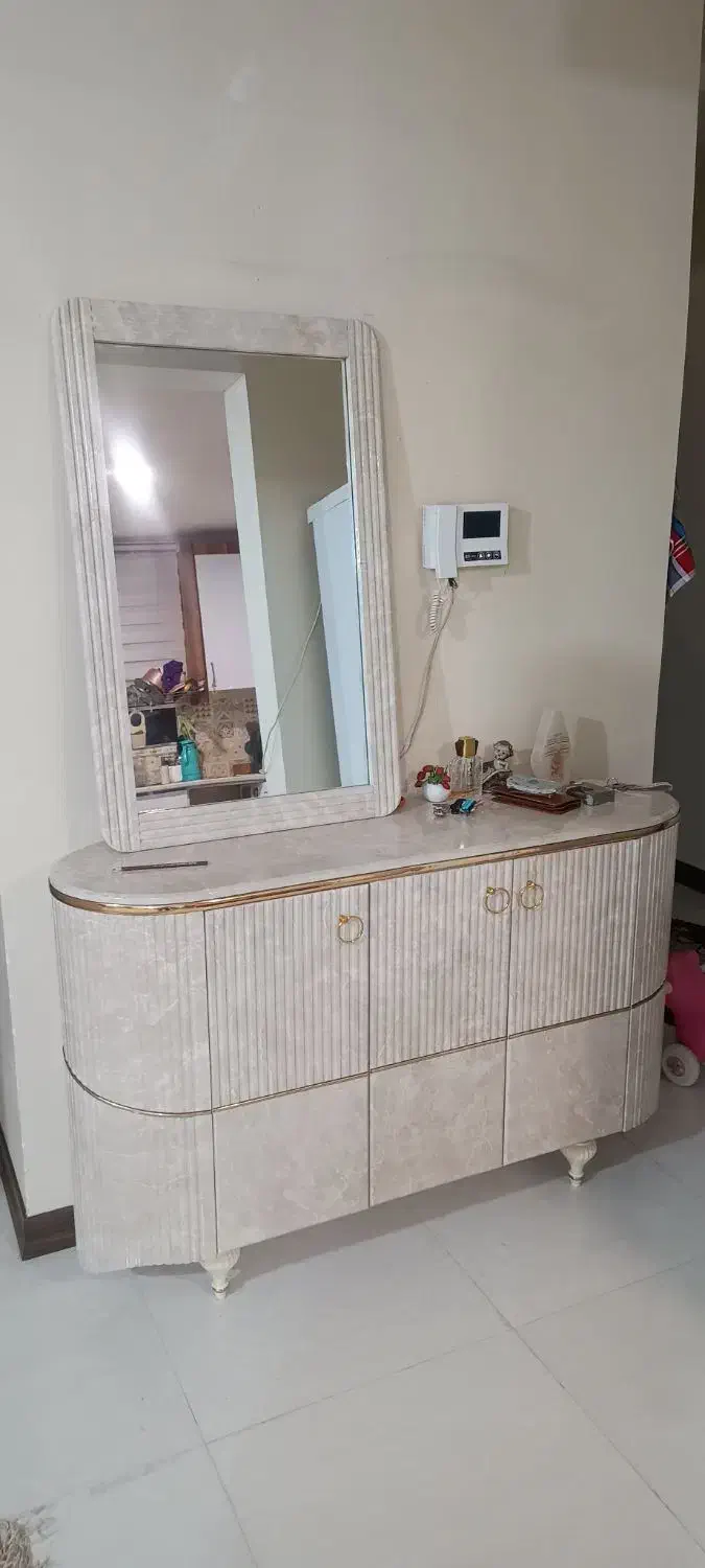 آینه کنسول|بوفه، ویترین، کنسول|اهواز, کمپلو شمالی|دیوار