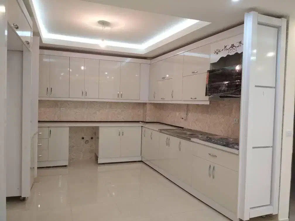 کابینت تمام ام دی اف هایگلاس صفحه شرکتی|مصالح و تجهیزات ساختمان|اصفهان, عطار نیشابوری|دیوار