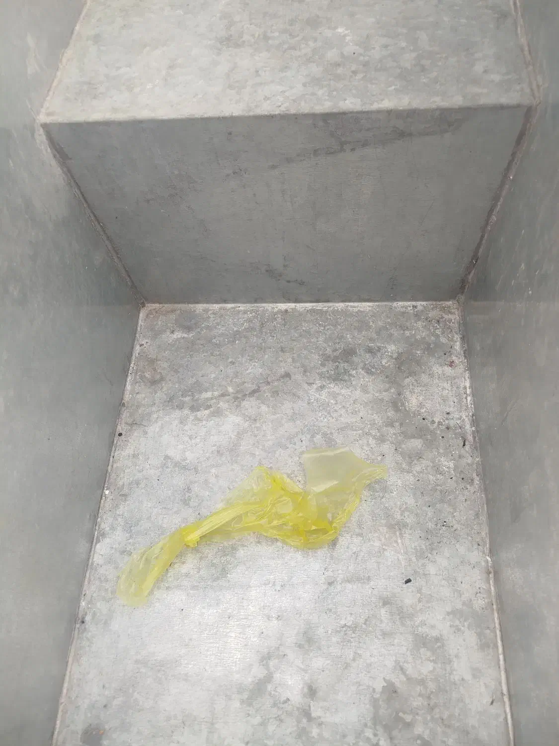 سلام دوعدد یخ ربهشتی ویک عدد فریزر بخواب|فروشگاه و مغازه|رشت, حومه رشت|دیوار