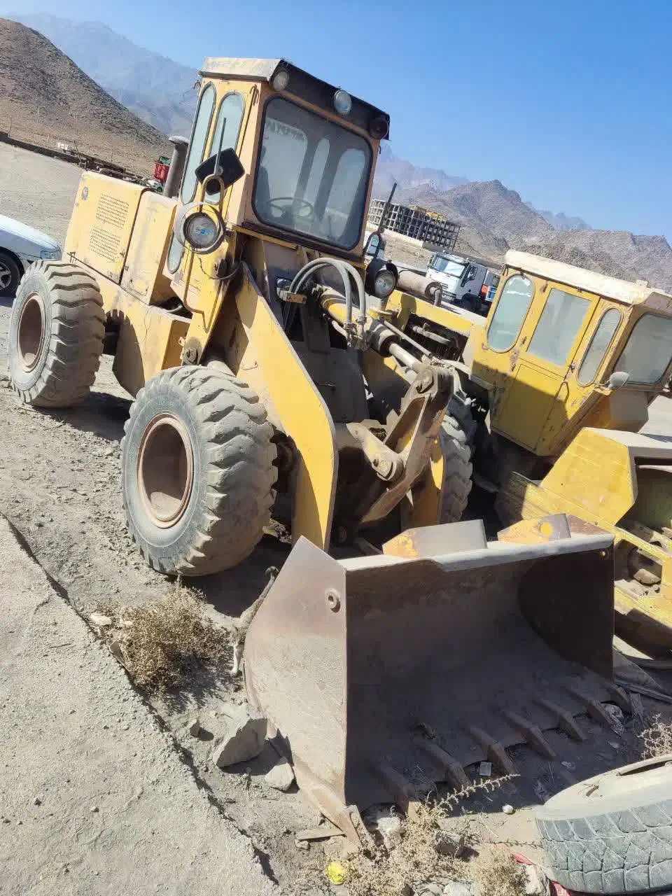 لودر و غلطک راه سازی|خودرو سنگین|قم, سعادتی|دیوار