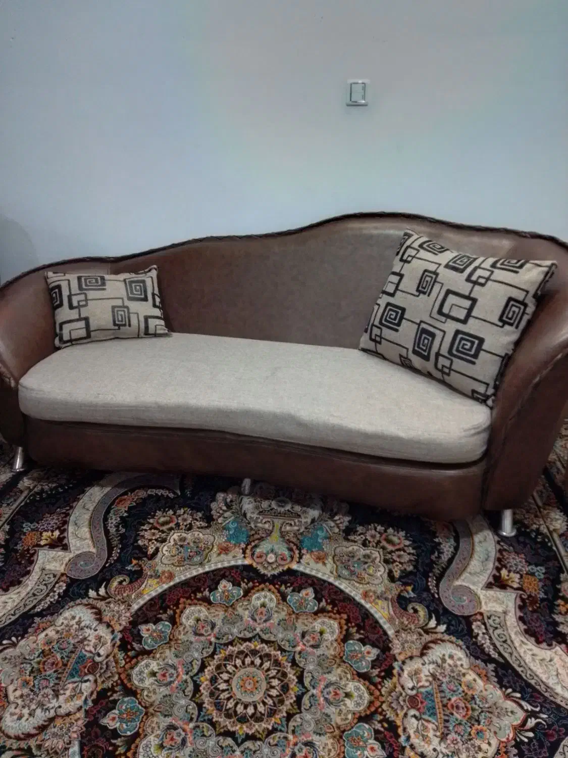 مبل هفت نفره در حد نو|مبلمان خانگی و میز عسلی|شهریار, شهرک بهاران (ویره)|دیوار