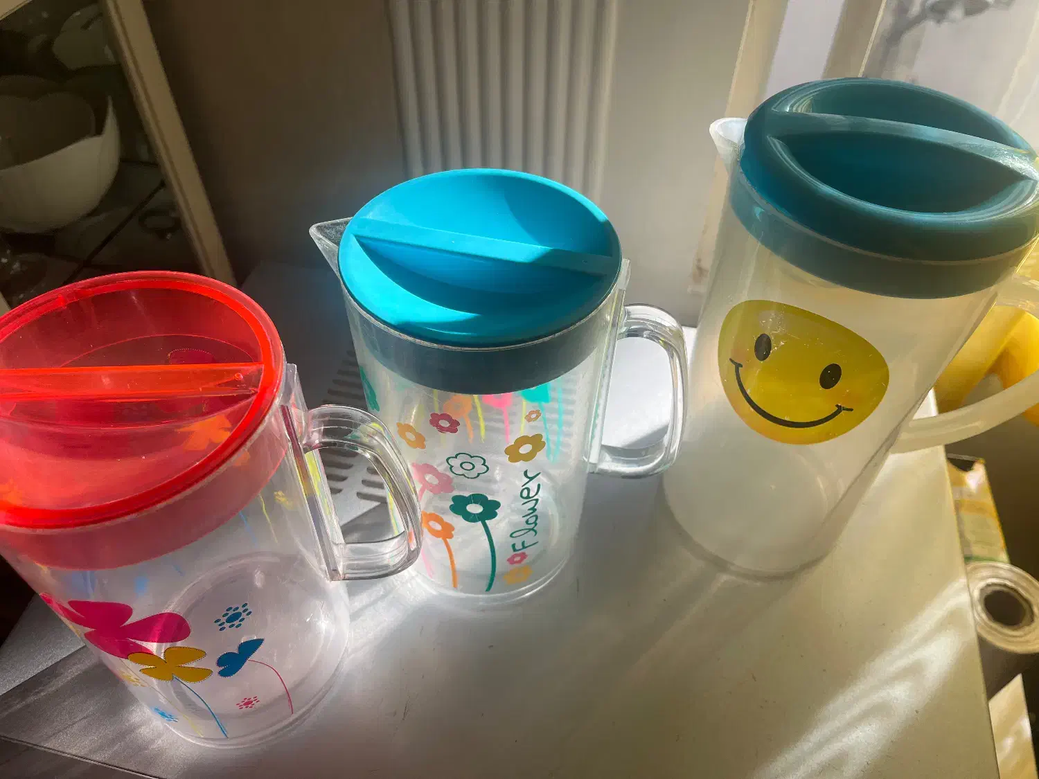 پارچ|ظروف نگهدارنده، پلاستیکی، یکبارمصرف|رشت, پیرسرا|دیوار