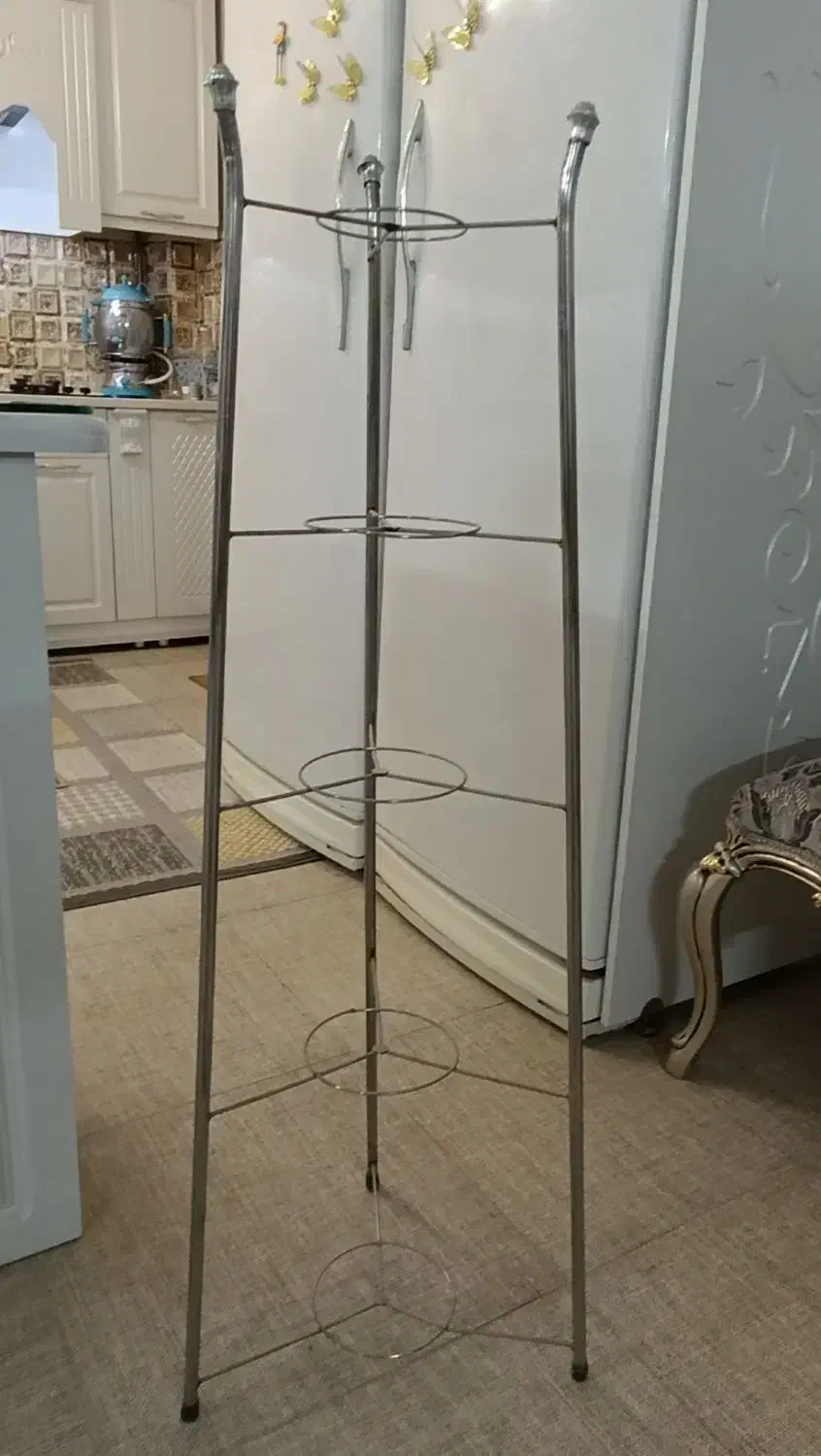 پایه قابلمه|آبچکان و نظمدهنده ظروف|تربتحیدریه, کوه سنگی|دیوار