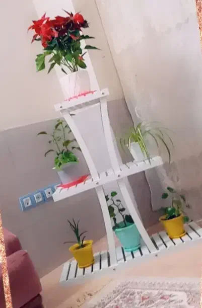 استند گلدان نو نو کاملا سالم|گل و گیاه طبیعی|دهگلان, |دیوار