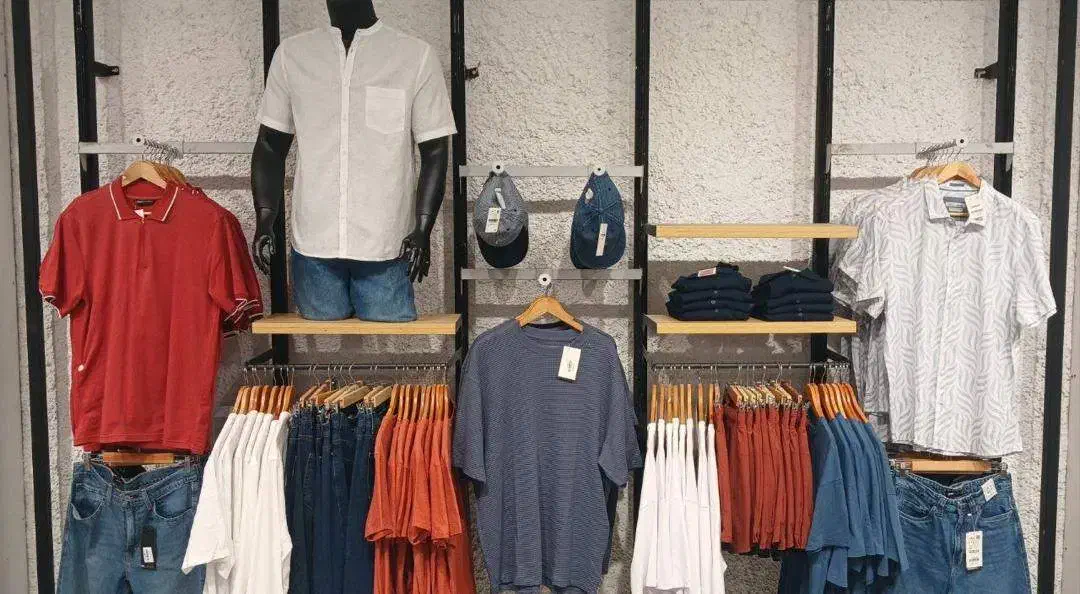 استخدام فروشنده پوشاک|استخدام خدمات فروشگاه و رستوران|فریدونکنار, |دیوار