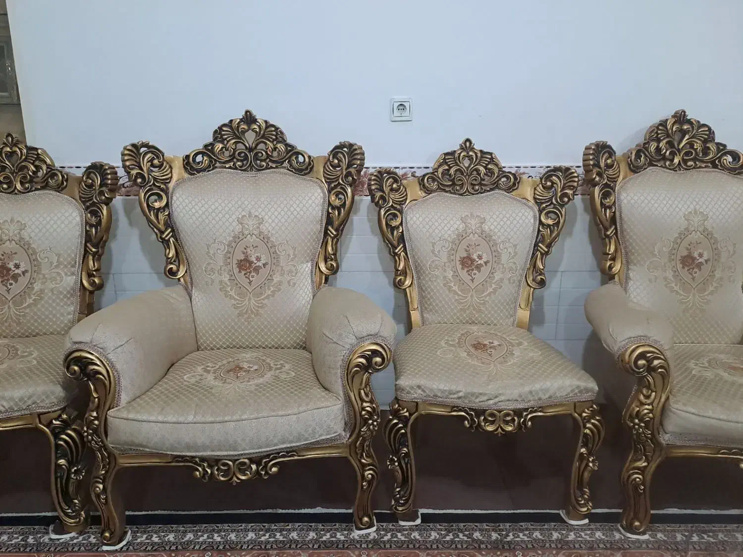 فروش مبل ۹نفره سلطنتی در حد|مبلمان خانگی و میز عسلی|زنجان, |دیوار