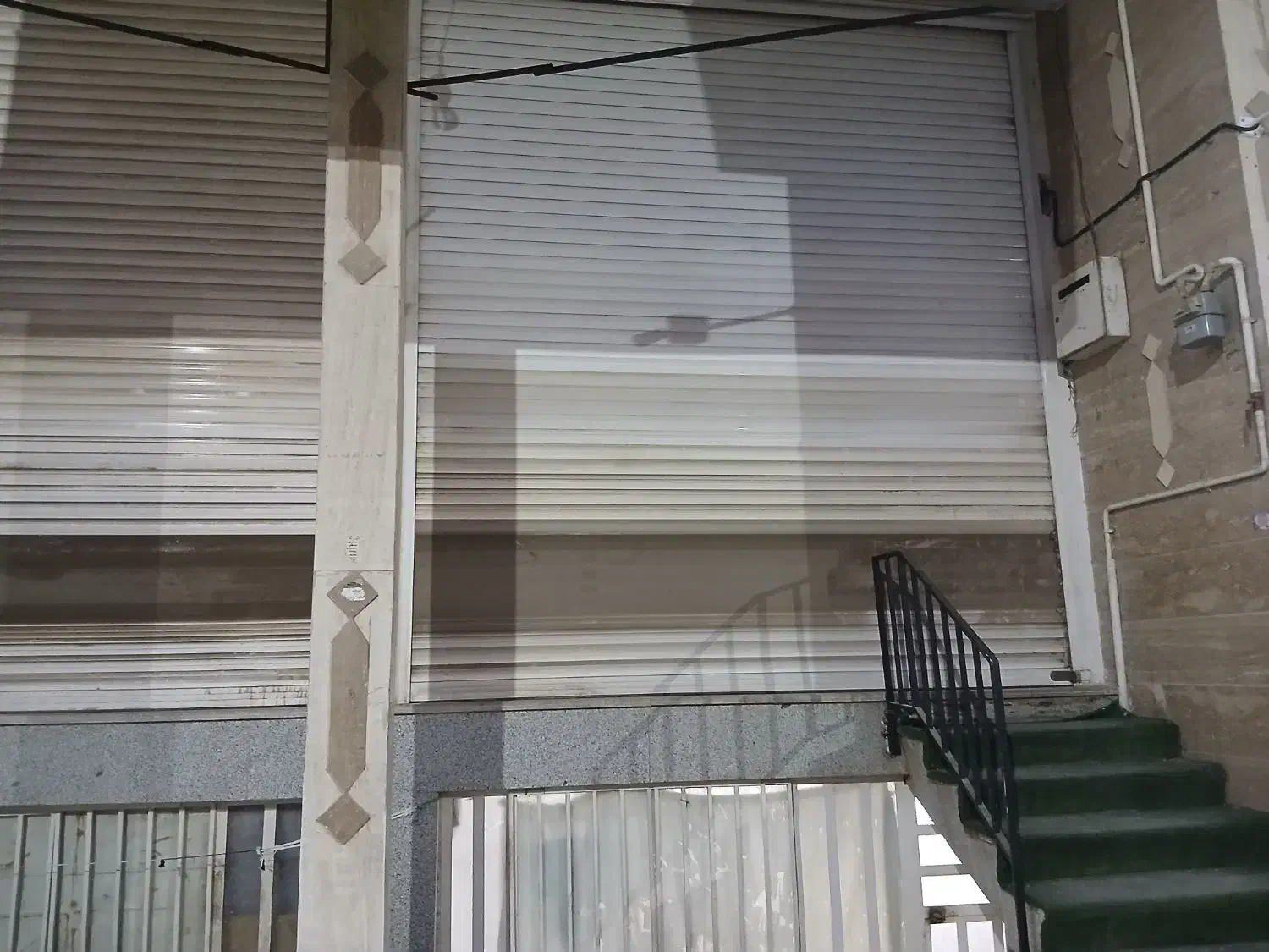 اجاره واحدتجاری 100متر|اجارهٔ مغازه و غرفه|یزد, |دیوار