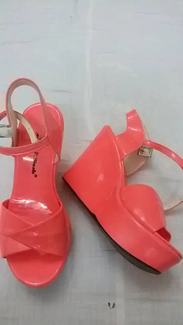 کتونی کفش مجلسی|کیف، کفش، کمربند|قم, باجک سه|دیوار