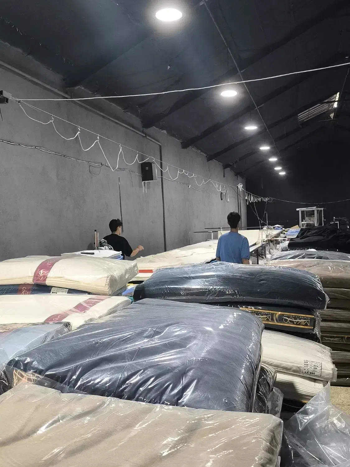 قیچی زن و کمک برشکار|استخدام صنعتی، فنی، مهندسی|بهارستان, |دیوار