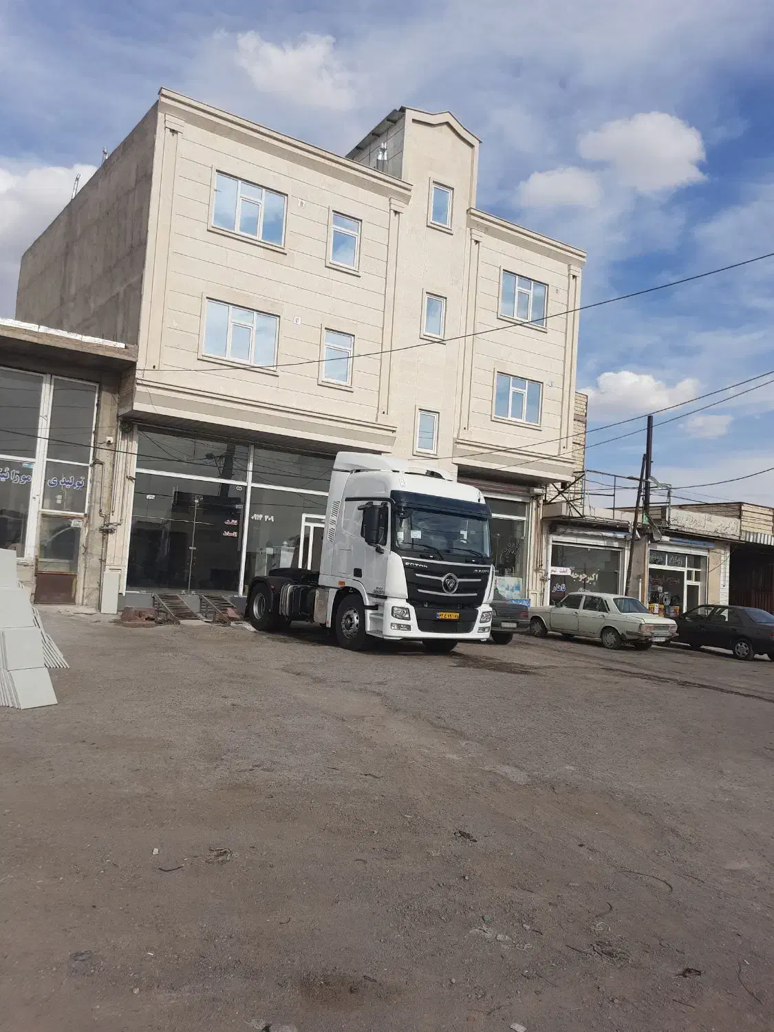 فوتو۴۳۰یورو۵صفر  خشک|خودرو سنگین|تیکمه داش, |دیوار