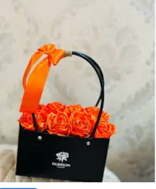 گل و باکس ولنتاین|گل مصنوعی|الیگودرز, |دیوار