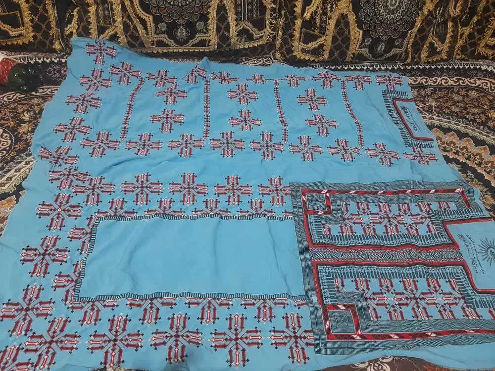 دوچگر موسوم و شیرازه لوتین|لباس|زابل, |دیوار