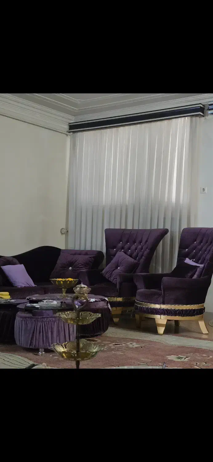 مبل ۸ نفره + میز ناهارخوری ۸ نفره تمیز و شیک|مبلمان خانگی و میز عسلی|قائمشهر, |دیوار