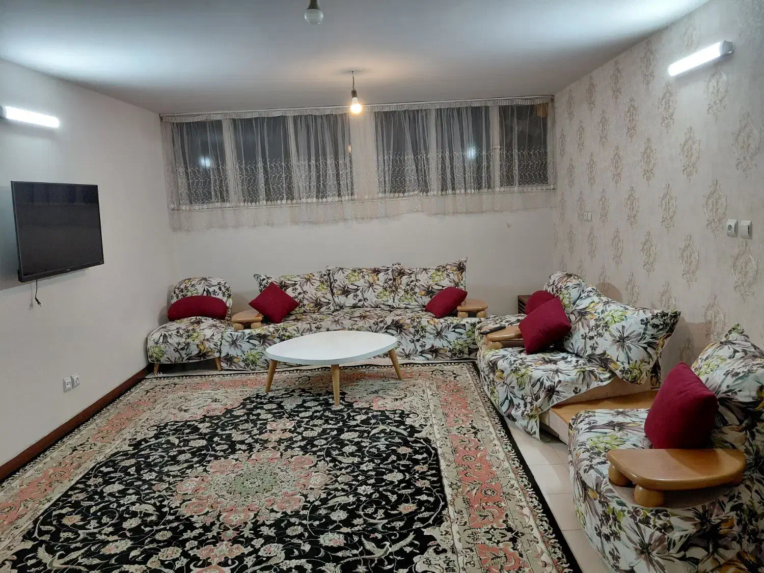 واحد ۶۰ متری / لوکیشن عالی بزرگمهر / قیمت مناسب|فروش آپارتمان|اصفهان, چشمه باقرخان|دیوار