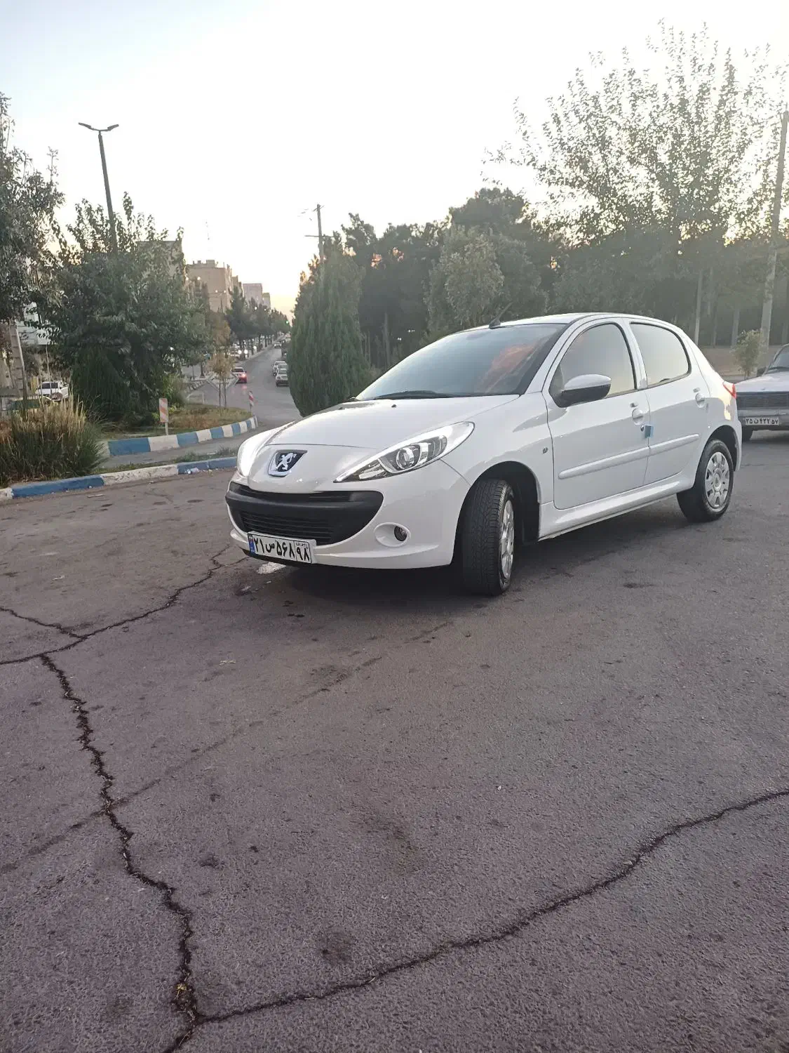 ۲۰۷ درحدخشک|خودرو سواری و وانت|ایلام, |دیوار