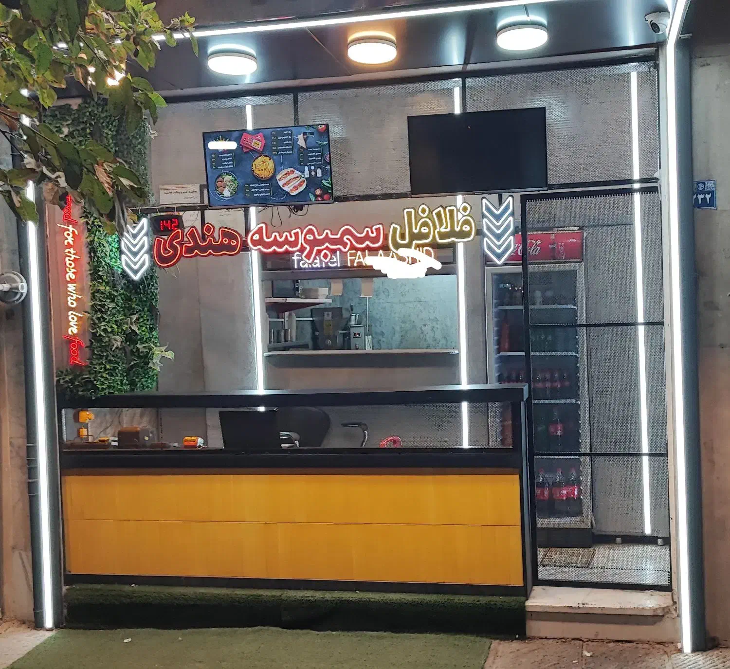واگذاری فست فود ( یکی از شعب برند معتبر)|کافی‌شاپ و رستوران|اصفهان, وحید|دیوار
