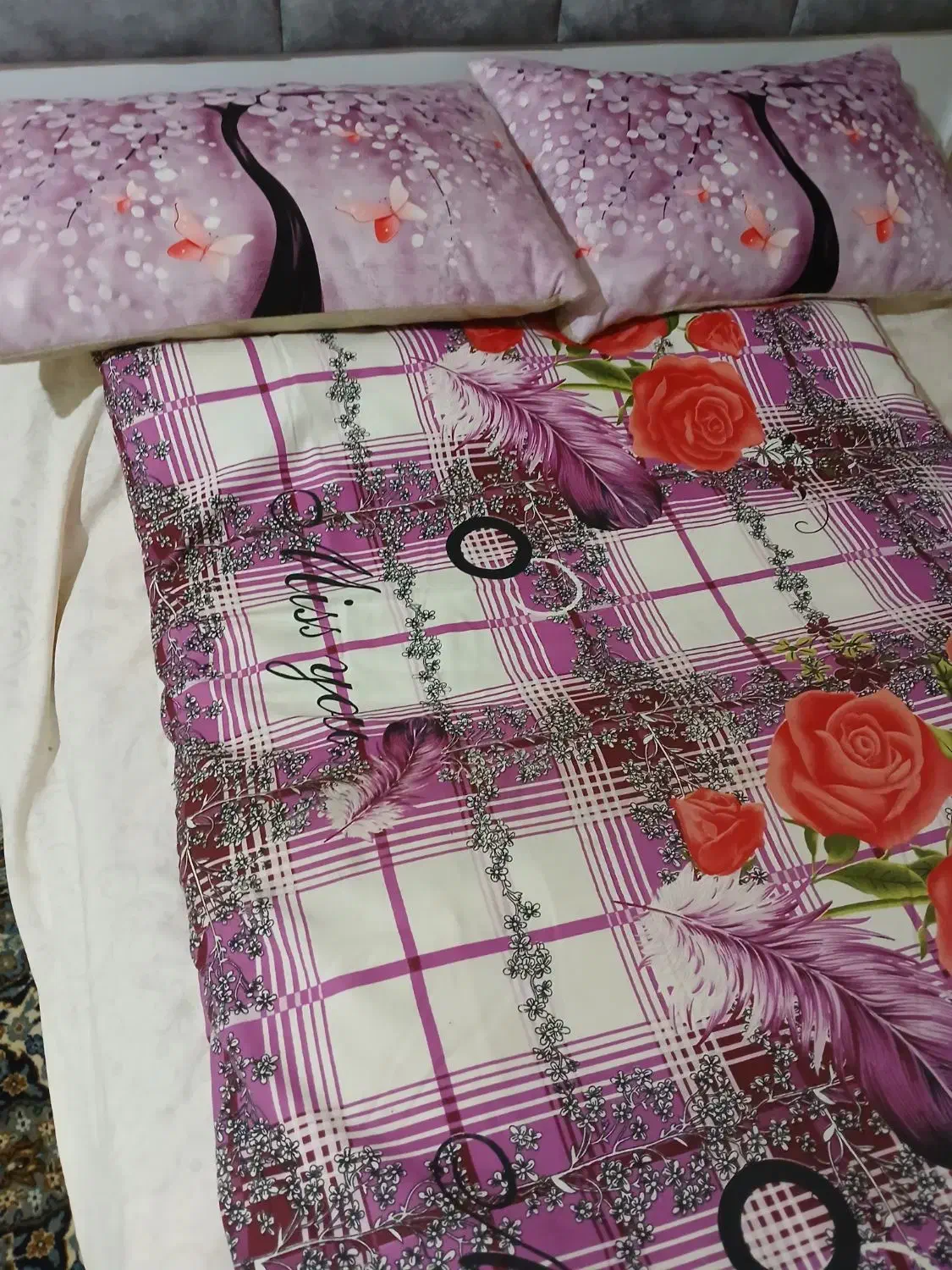 بالش از جنش مخمل|رختخواب، بالش، پتو|تبریز, |دیوار