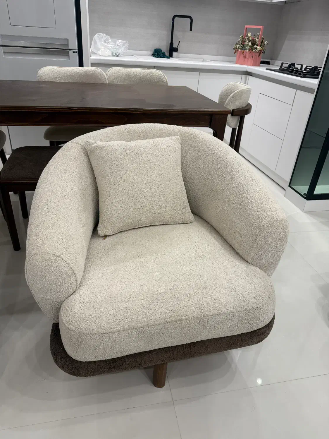 مبل، ناهارخوری، تخت خواب|مبلمان خانگی و میز عسلی|مشهد, زمانه|دیوار