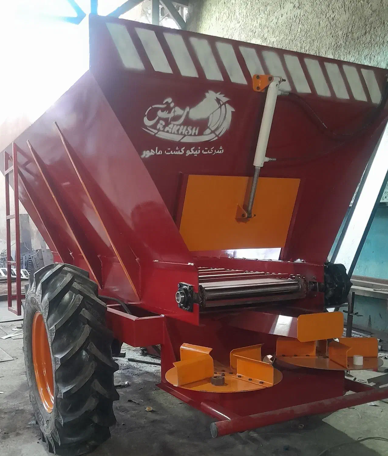 کود پاش دامی وگلخانه ای|ماشینآلات صنعتی|اصفهان, آبشار|دیوار