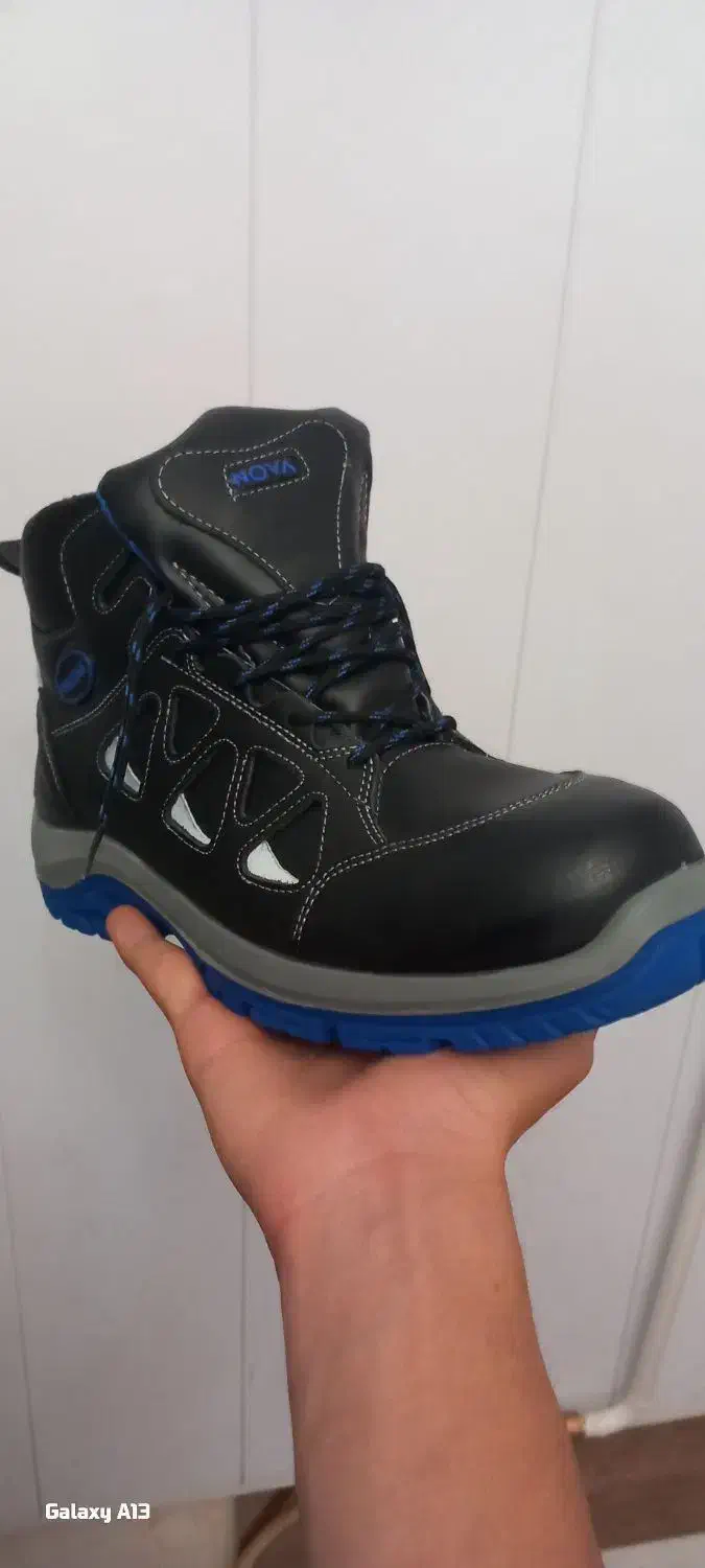 کفش کار|کیف، کفش، کمربند|بروجرد, |دیوار