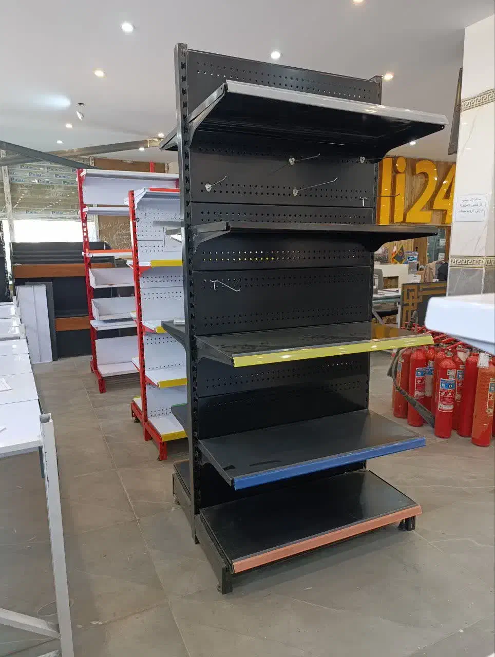 قفسه فروشگاهی آسان نصب بسیار تمیز در حد نو|فروشگاه و مغازه|ساری, |دیوار