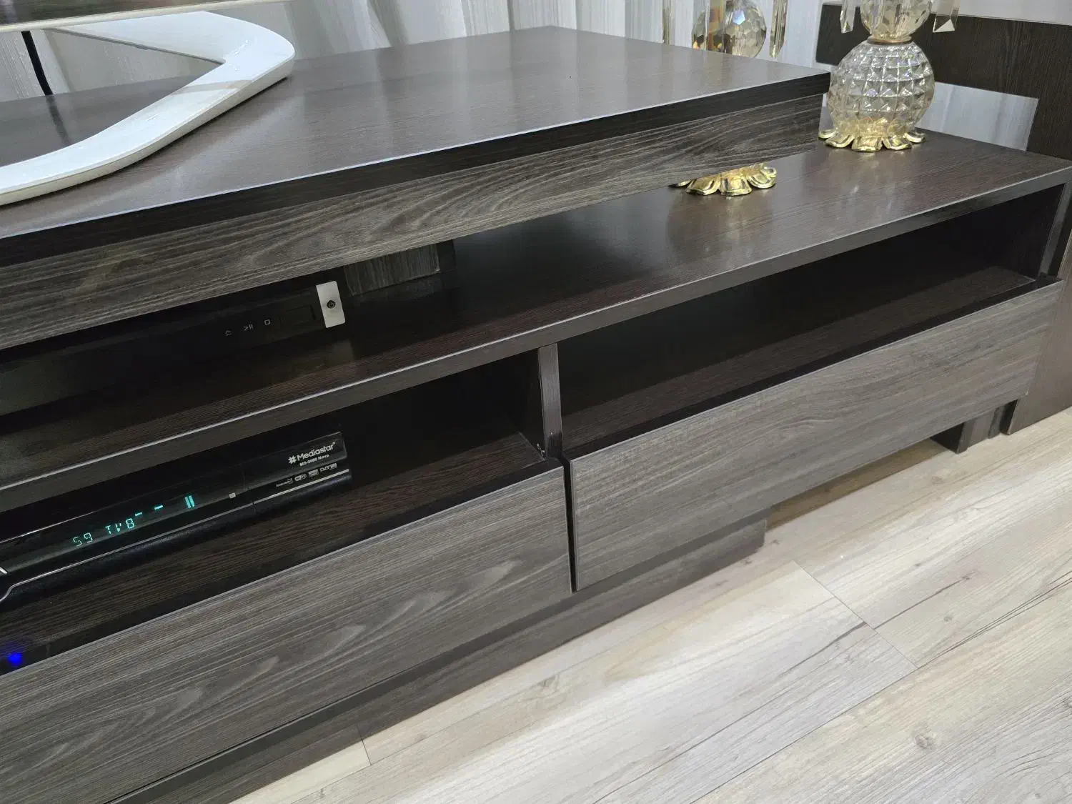 میز تلویزیون در حد نو|میز تلویزیون|اصفهان, کوی شهید کشوری|دیوار