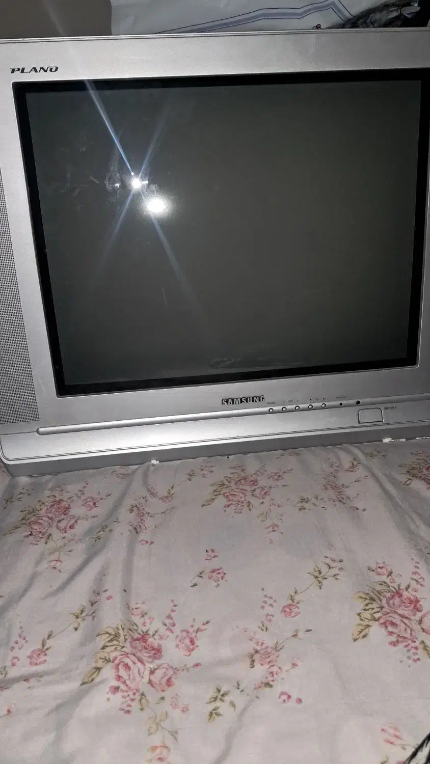 تلویزیون  سامسونگ و سالم|تلویزیون و پروژکتور|قم, باجک یک|دیوار