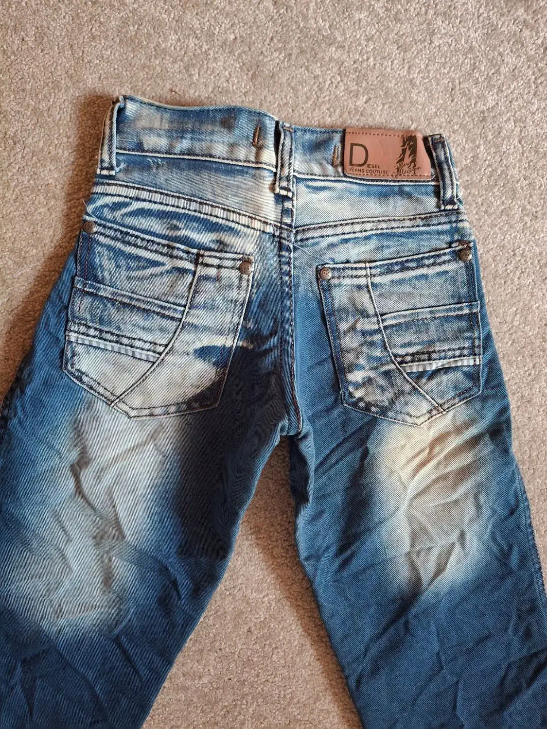 شلوار جین بچگانه|کفش و لباس بچه|آستانه اشرفیه, |دیوار