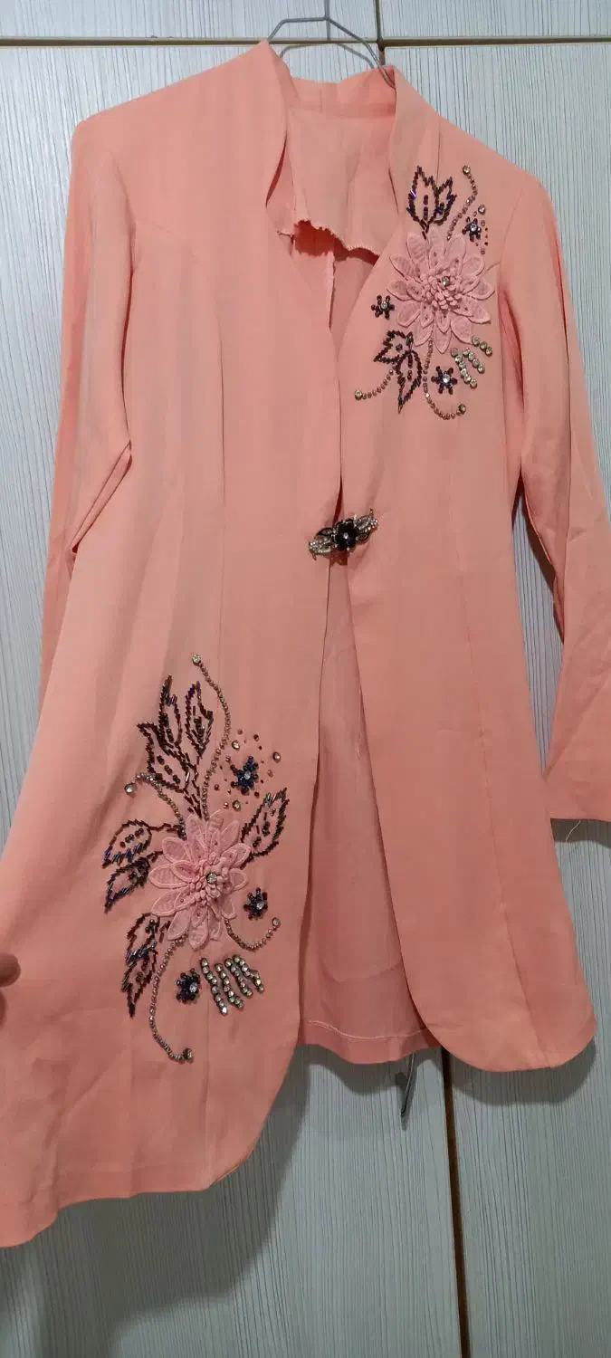 لباس مجلسی|لباس|آستارا, |دیوار