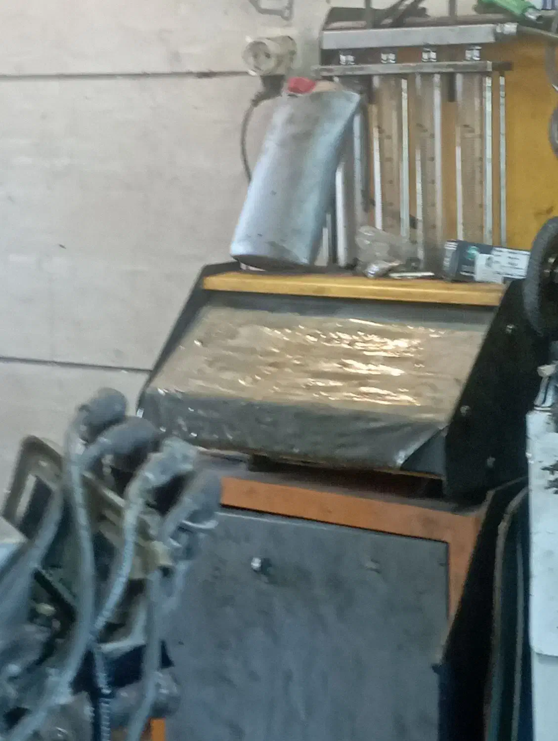 نیازمند شاگرد تعمیرگاه خودرو|استخدام صنعتی، فنی، مهندسی|تربت‌حیدریه, بهشت عسکری|دیوار