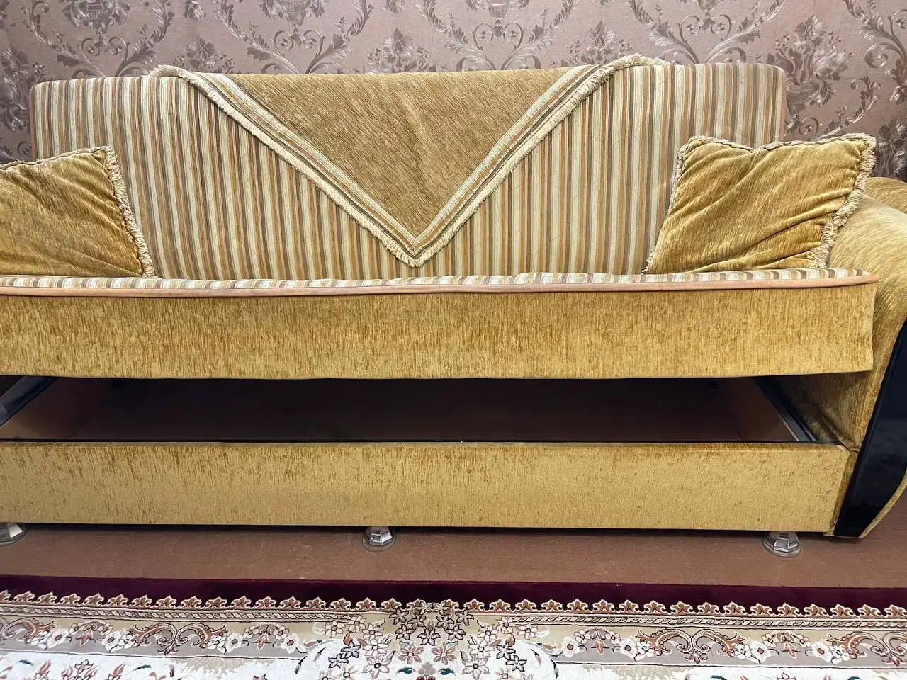 مبل ۱۰نفره|مبلمان خانگی و میز عسلی|یزد, |دیوار