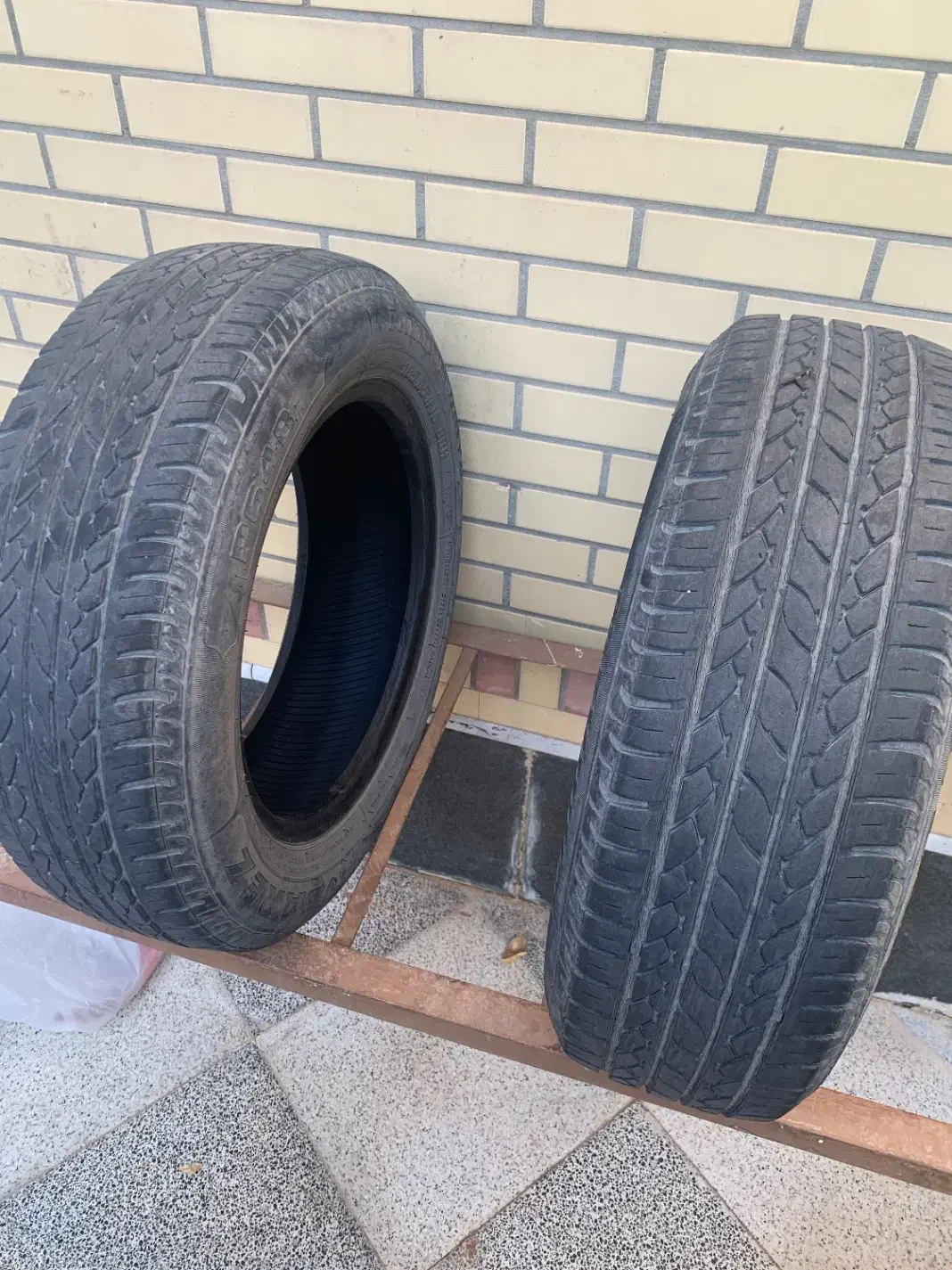 فروش ی جفت لاستیک|قطعات یدکی و لوازم جانبی|خنج, |دیوار