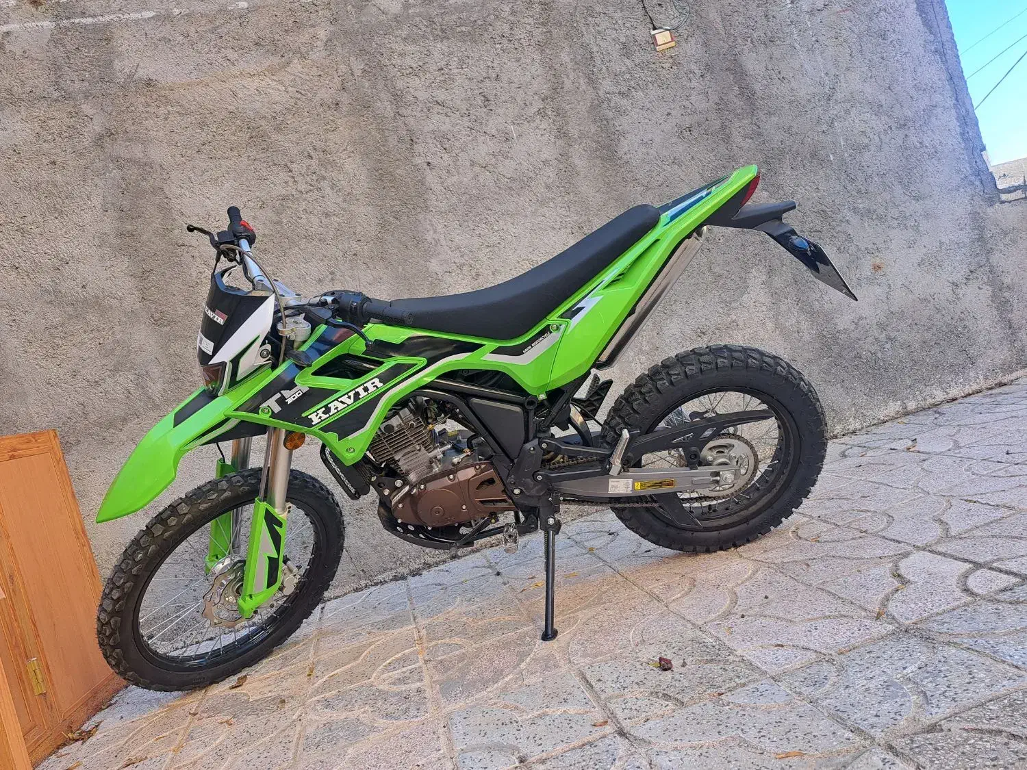 تریل کویر موتورt4 خشک|موتورسیکلت|اهر, |دیوار