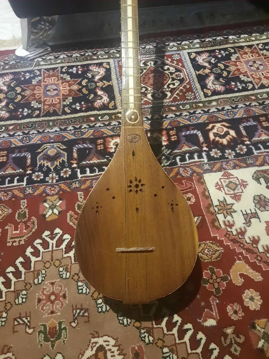 سه تار دو مهر مکتب|سازهای سنتی|شیراز, قصرالدشت|دیوار