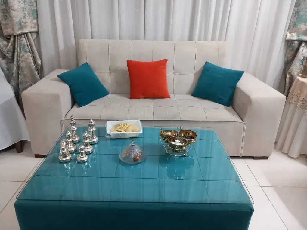 مبلمان ۷نفره بهمراه میز وسطی و ۲عدد گل میز|مبلمان خانگی و میز عسلی|شاهینشهر, نبوت|دیوار