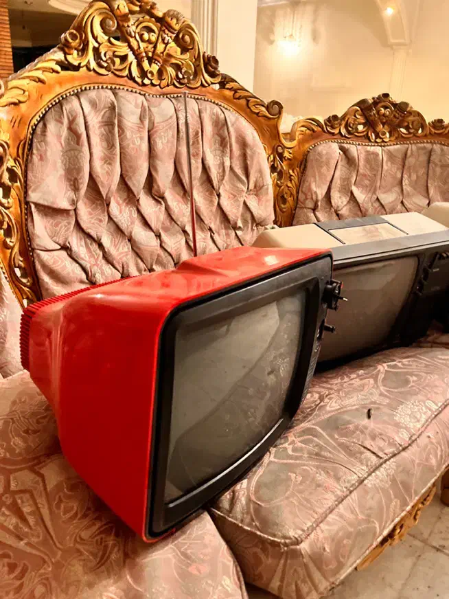 تلویزیون عتیقه|کلکسیون اشیاء عتیقه|تهران, قیطریه|دیوار