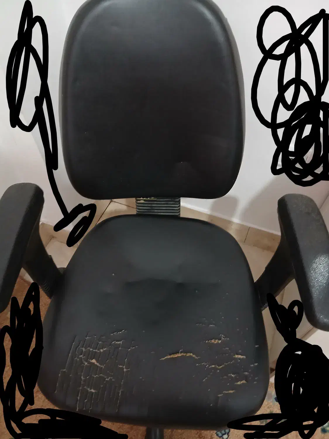 صندلی چرخدار|صندلی و نیمکت|ساری, |دیوار