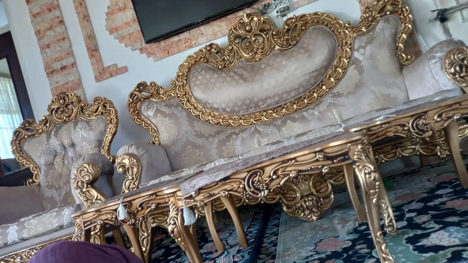 مبل.  سرویس مبلمان سلطنتی فروش فوری چوب راش|مبلمان خانگی و میز عسلی|نهاوند, |دیوار