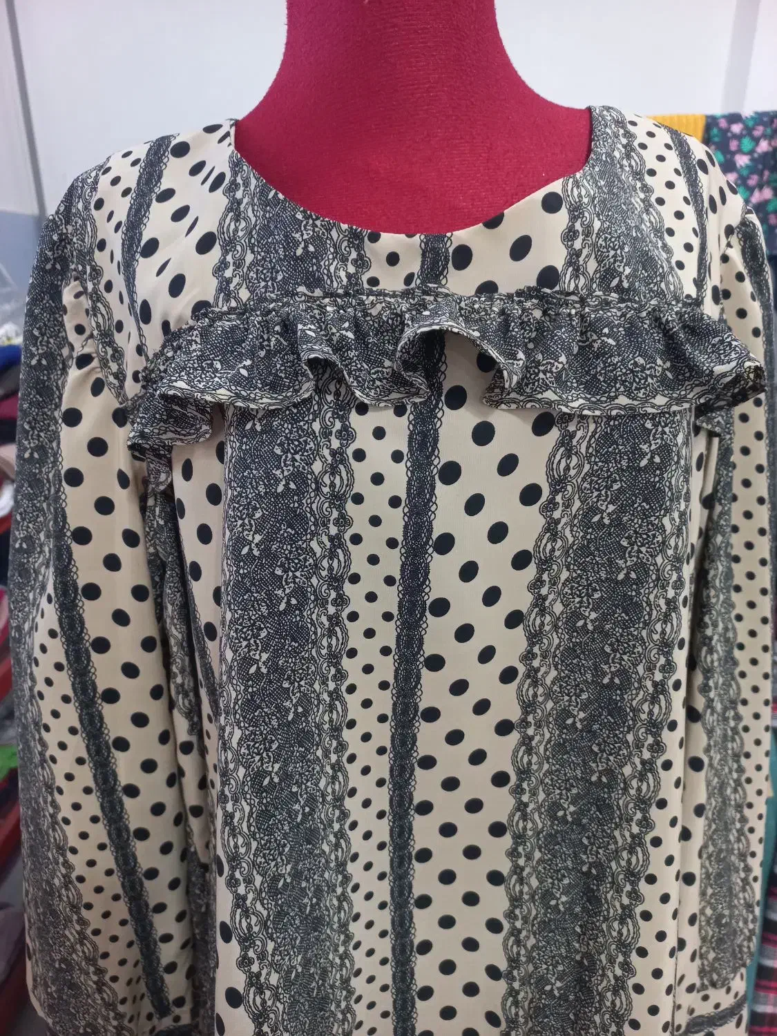 شومیز زنانه|لباس|آستانه اشرفیه, |دیوار