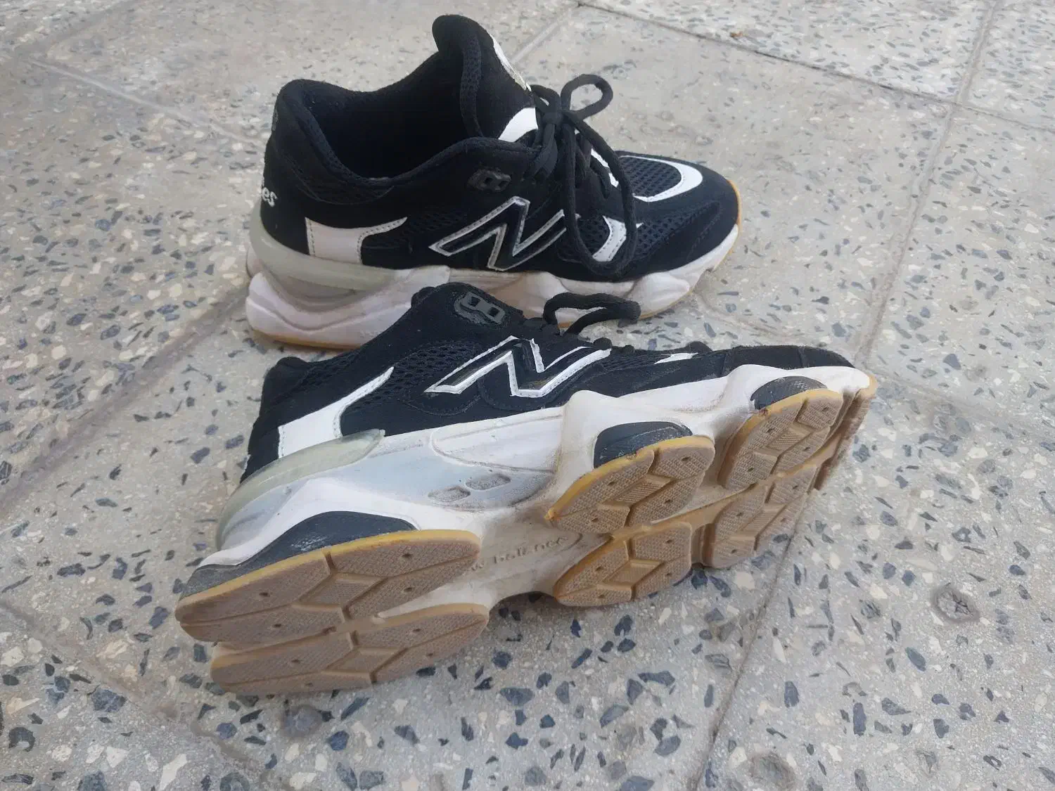 کفش|کیف، کفش، کمربند|نهاوند, |دیوار