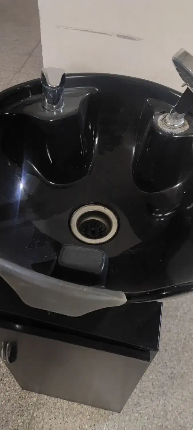 فروش وسایل آرایشگاهی|آرایشگاه و سالن‌های زیبایی|مشهد, حسین‌آباد|دیوار