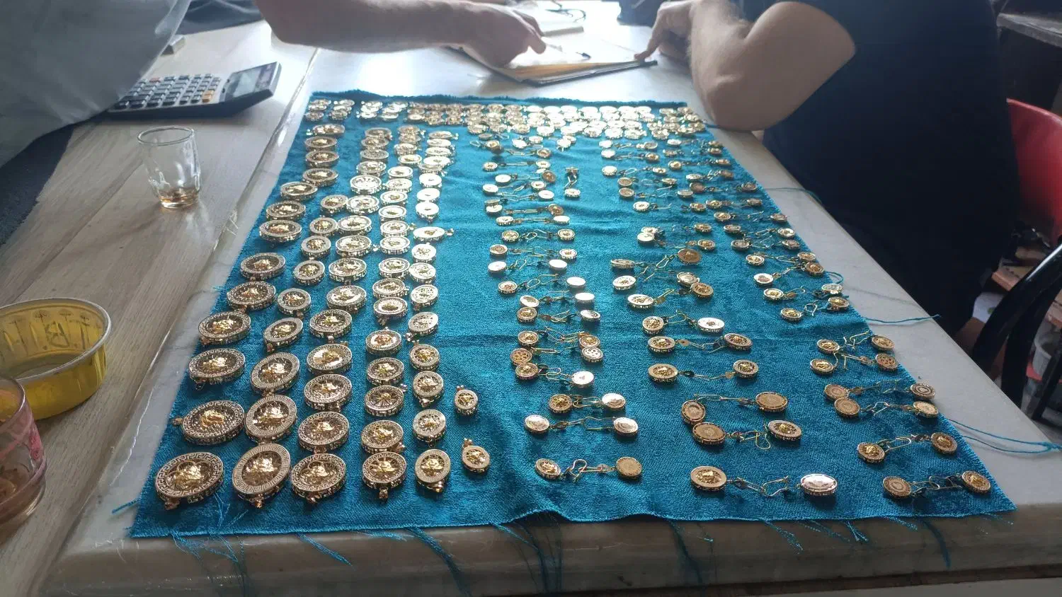 کارگاه طلاسازی پارالا با کمترین درصدمدال های ورساج|جواهرات|تبریز, |دیوار